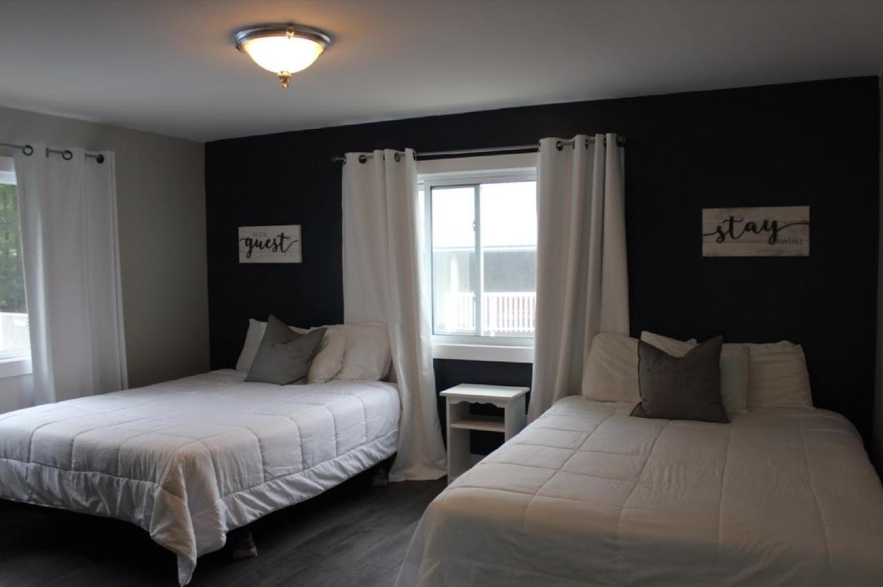 Lakeview Motel And Cottages Сабъл Бийч Екстериор снимка
